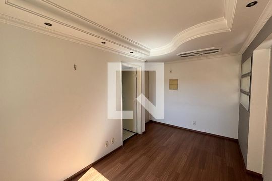 Apartamento à venda com 2 quartos, 43m² em Vila Talarico, São Paulo