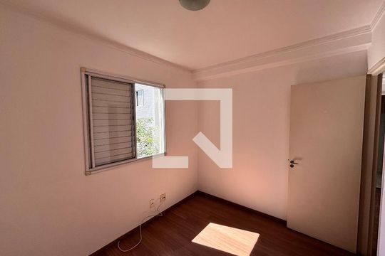 Quarto 1 de apartamento à venda com 2 quartos, 43m² em Vila Talarico, São Paulo