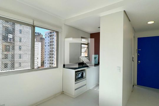 Sala de kitnet/studio à venda com 1 quarto, 28m² em Jardim Paulista, São Paulo