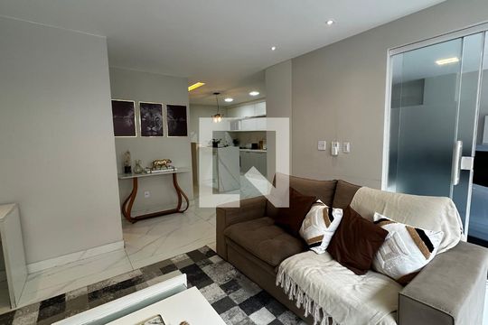 Casa para alugar com 2 quartos, 100m² em Recreio dos Bandeirantes, Rio de Janeiro