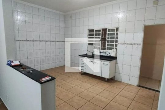 Cozinha de casa para alugar com 3 quartos, 450m² em Jardim Satélite, São José dos Campos