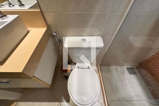 Suíte 1 - Banheiro de casa de condomínio à venda com 4 quartos, 340m² em Recreio dos Bandeirantes, Rio de Janeiro
