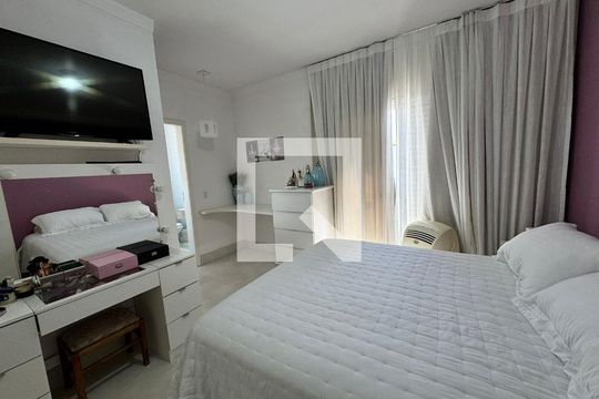 Quarto de casa à venda com 3 quartos, 185m² em Horto Santo Antonio, Jundiaí