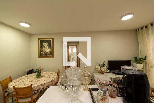 Sala de apartamento para alugar com 2 quartos, 62m² em Alphaville Empresarial, Barueri