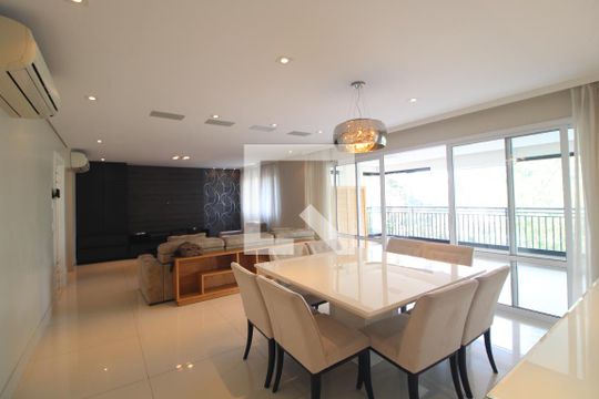 Apartamento à venda com 4 quartos, 222m² em Jardim Marajoara, São Paulo