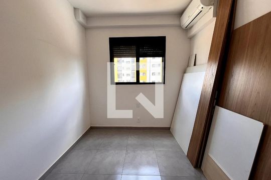 Quarto de apartamento para alugar com 2 quartos, 46m² em Terras de Santa Martha, Ribeirão Preto