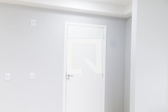Entrada de apartamento para alugar com 2 quartos, 59m² em Votupoca, Barueri