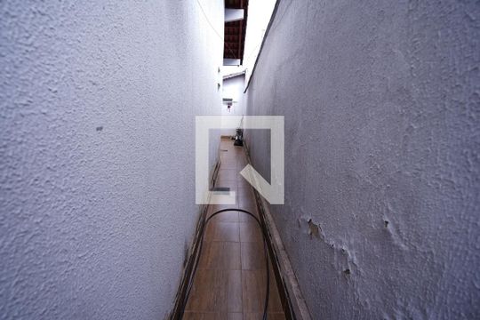 Casa à venda com 3 quartos, 220m² em Jardim Novo Mundo, Goiânia