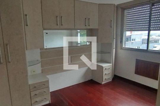 Quarto de apartamento à venda com 2 quartos, 130m² em Medianeira, Porto Alegre