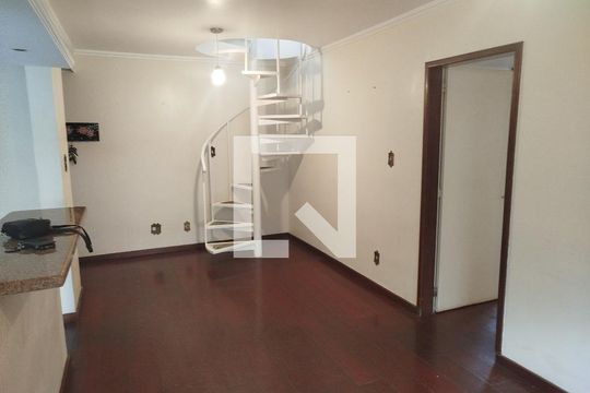 Sala de apartamento à venda com 2 quartos, 130m² em Medianeira, Porto Alegre