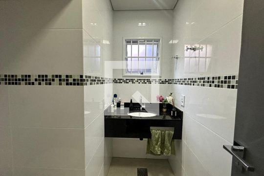 Lavabo de casa à venda com 4 quartos, 277m² em Nova Aldeinha, Barueri