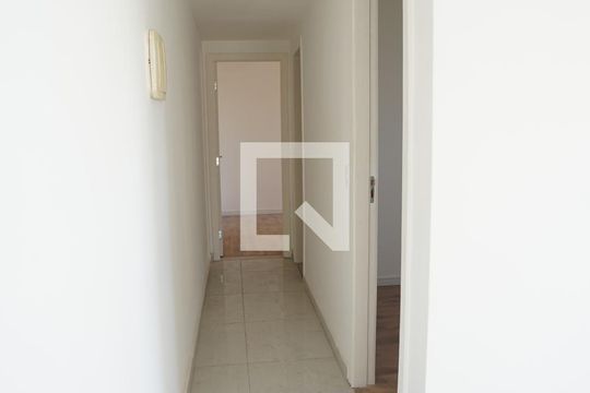 Corredor de apartamento à venda com 2 quartos, 120m² em Parque Continental Ii, Guarulhos