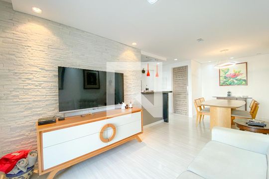 Sala de apartamento à venda com 3 quartos, 84m² em Vila Ipojuca, São Paulo