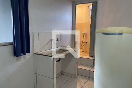 Kitnet de kitnet/studio para alugar com 1 quarto, 25m² em Vila Dalva, São Paulo