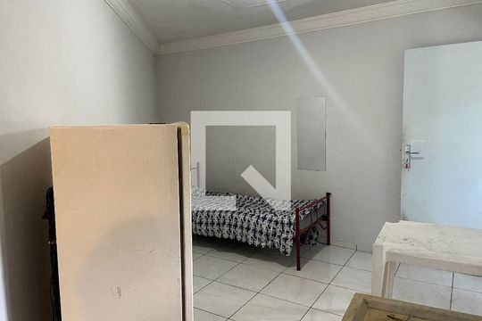 Kitnet de kitnet/studio para alugar com 1 quarto, 25m² em Vila Dalva, São Paulo