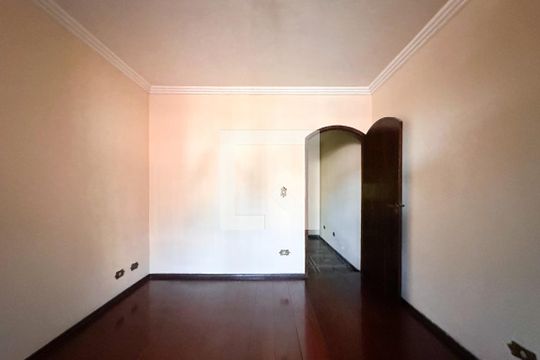 Sacada de casa para alugar com 4 quartos, 245m² em Jardim Independencia, São Bernardo do Campo