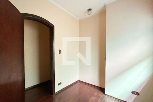 Quarto 1 de casa para alugar com 4 quartos, 245m² em Jardim Independencia, São Bernardo do Campo