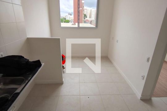 Sala/Cozinha de apartamento para alugar com 2 quartos, 33m² em Várzea da Barra Funda, São Paulo