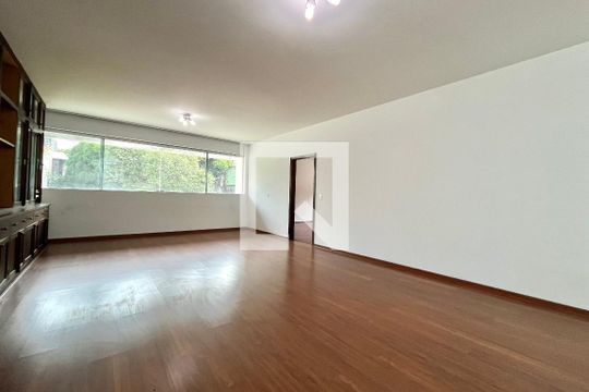 Sala 2 de casa à venda com 5 quartos, 750m² em Planalto Paulista, São Paulo
