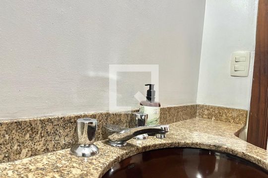 Lavabo de casa à venda com 5 quartos, 750m² em Planalto Paulista, São Paulo