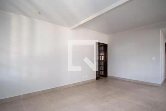 Sala de casa de condomínio para alugar com 5 quartos, 450m² em Jardim Botânico, Brasília