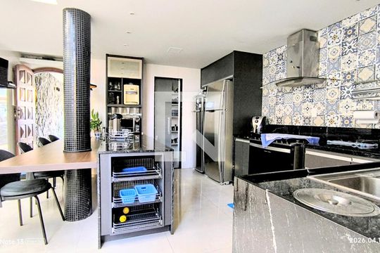 Casa à venda com 6 quartos, 400m² em Renascença, Belo Horizonte