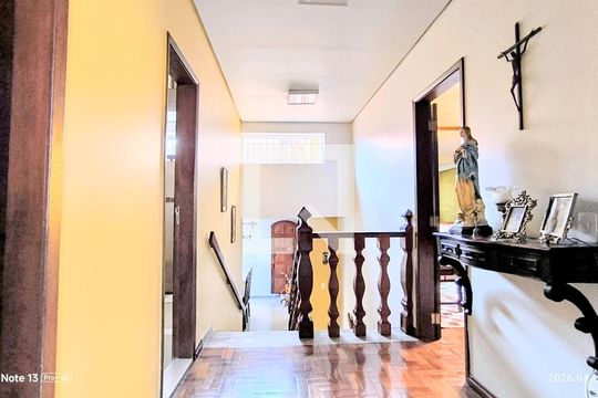 Casa à venda com 6 quartos, 400m² em Renascença, Belo Horizonte