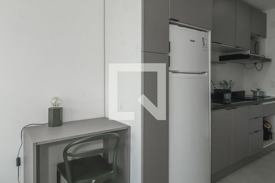 Sala / Quarto / Cozinha de kitnet/studio à venda com 0 quarto, 27m² em Boa Vista, Porto Alegre