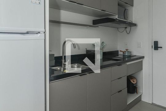 Sala / Quarto / Cozinha de kitnet/studio à venda com 0 quarto, 27m² em Boa Vista, Porto Alegre
