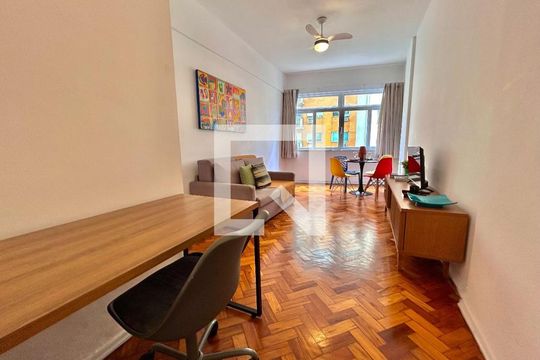Sala de apartamento para alugar com 1 quarto, 55m² em Lapa, Rio de Janeiro