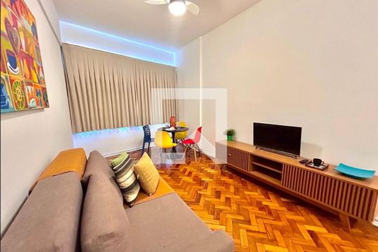 Sala de apartamento para alugar com 1 quarto, 55m² em Lapa, Rio de Janeiro