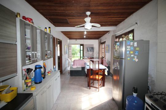 Sala/Cozinha de casa para alugar com 2 quartos, 90m² em Costa E Silva, Porto Alegre