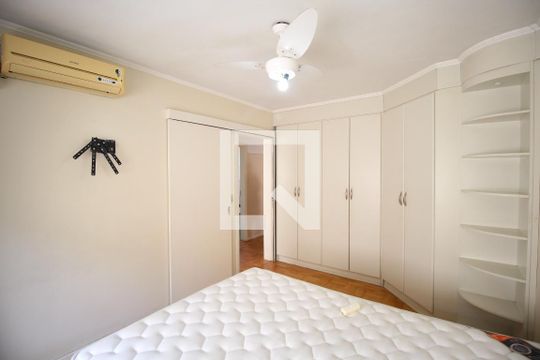 Quarto 1 de apartamento à venda com 3 quartos, 99m² em Moinhos de Vento, Porto Alegre
