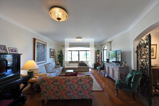 Sala de apartamento à venda com 4 quartos, 220m² em Mirandópolis, São Paulo