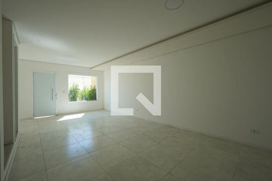 Sala de casa à venda com 3 quartos, 120m² em Vila Monumento, São Paulo