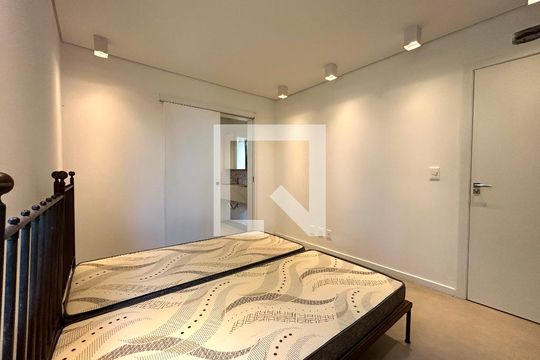 Quarto 1 de casa para alugar com 8 quartos, 780m² em Campeche Leste, Florianópolis