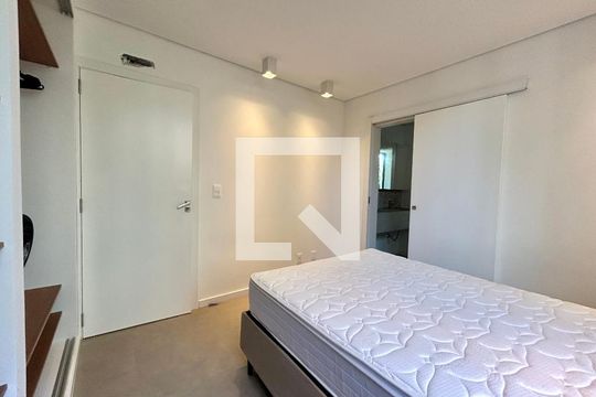 Quarto 2 de casa para alugar com 8 quartos, 780m² em Campeche Leste, Florianópolis