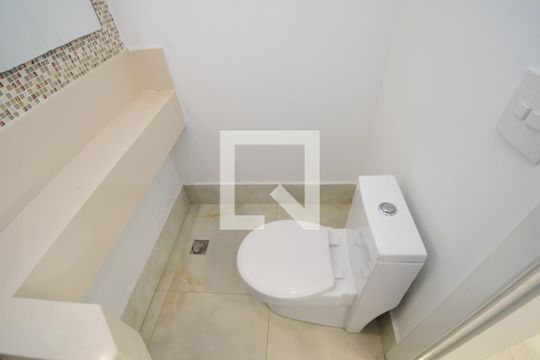 Lavabo de casa de condomínio para alugar com 3 quartos, 310m² em Residencial Parque dos Alecrins, Campinas