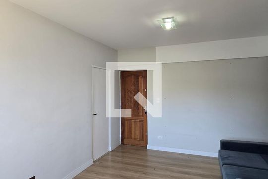 Sala  de apartamento à venda com 2 quartos, 64m² em Jardim Nazaret, Guarulhos