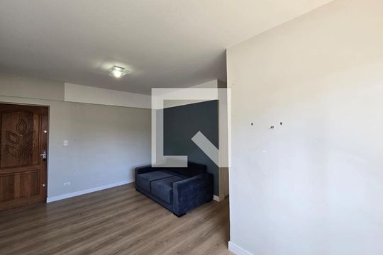 Sala  de apartamento à venda com 2 quartos, 64m² em Jardim Nazaret, Guarulhos