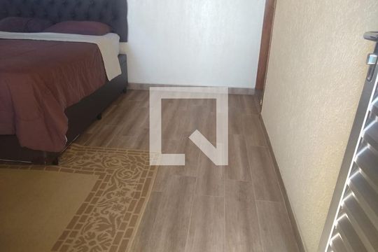 Quarto de casa à venda com 3 quartos, 132m² em Vila rica, São Paulo