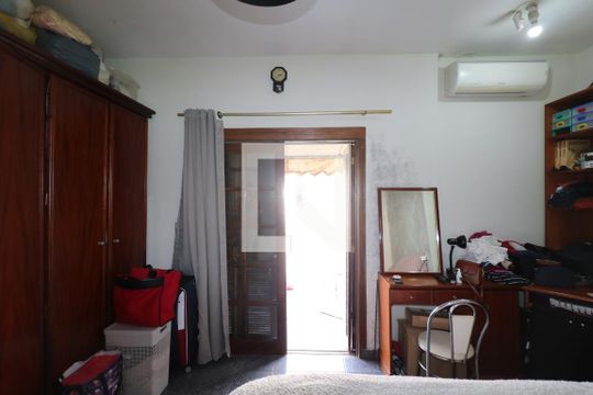 Quarto de casa para alugar com 2 quartos, 280m² em Santo Antônio, São Caetano do Sul