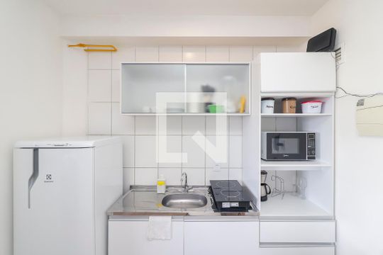 Quarto / Cozinha de kitnet/studio à venda com 1 quarto, 24m² em Vila Campanela, São Paulo