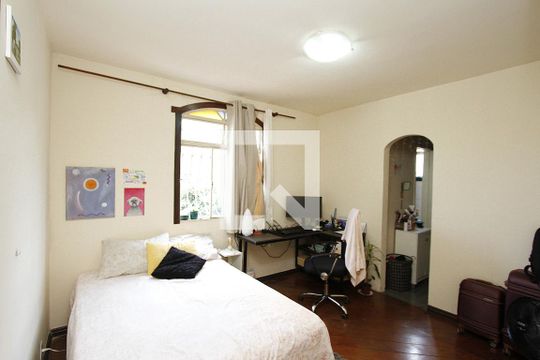 Quarto 2 - Suíte de apartamento para alugar com 5 quartos, 180m² em Coração Eucarístico, Belo Horizonte