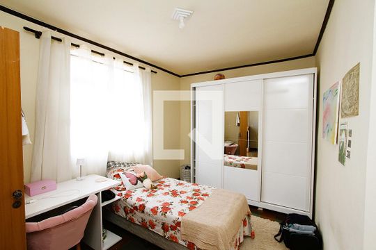 Quarto 1 de apartamento para alugar com 5 quartos, 180m² em Coração Eucarístico, Belo Horizonte