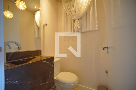 Lavabo de apartamento para alugar com 3 quartos, 117m² em Barreiros, São José