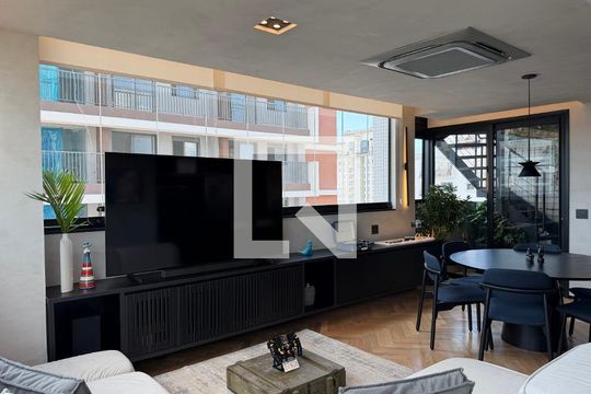 Sala de apartamento à venda com 3 quartos, 130m² em Vila Olímpia, São Paulo