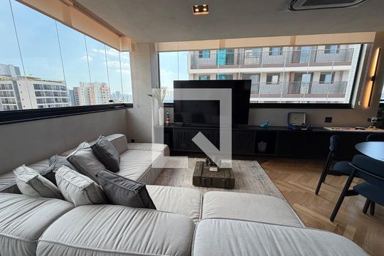 Sala de apartamento à venda com 3 quartos, 130m² em Vila Olímpia, São Paulo