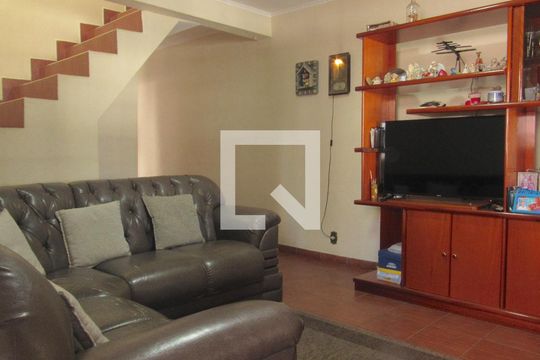 Casa à venda com 3 quartos, 231m² em Veloso, Osasco