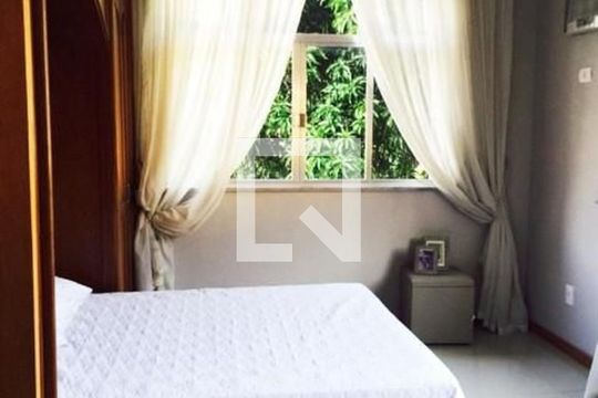 Quarto de casa de condomínio à venda com 5 quartos, 507m² em Jacarepaguá, Rio de Janeiro
